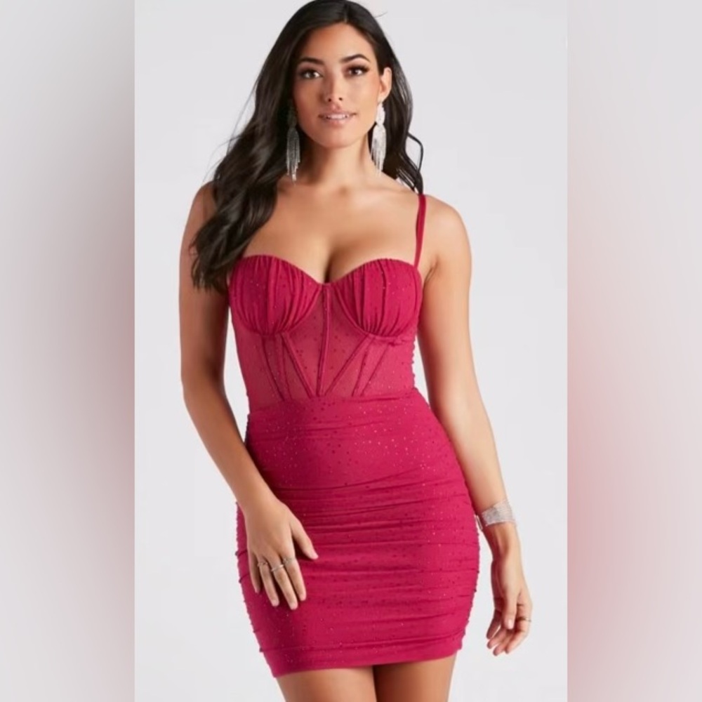 Elegant Fuchsia colored dress!!!